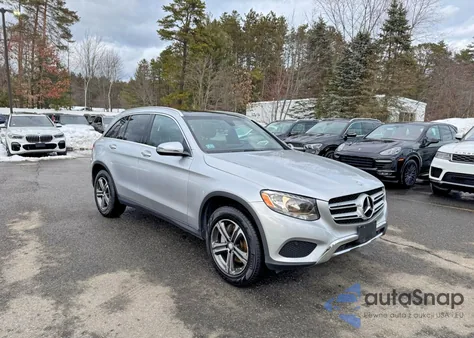 2017 Mercedes-Benz Glc 300 4Matic z USA, uszkodzony, nr VIN WDC0G4KBXHF166918